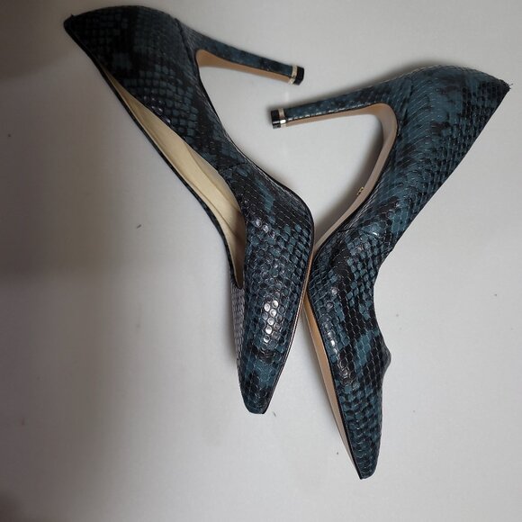 Like New Kenneth Cole New York Riley Leather Pump size 7 - Picture 3 of 14